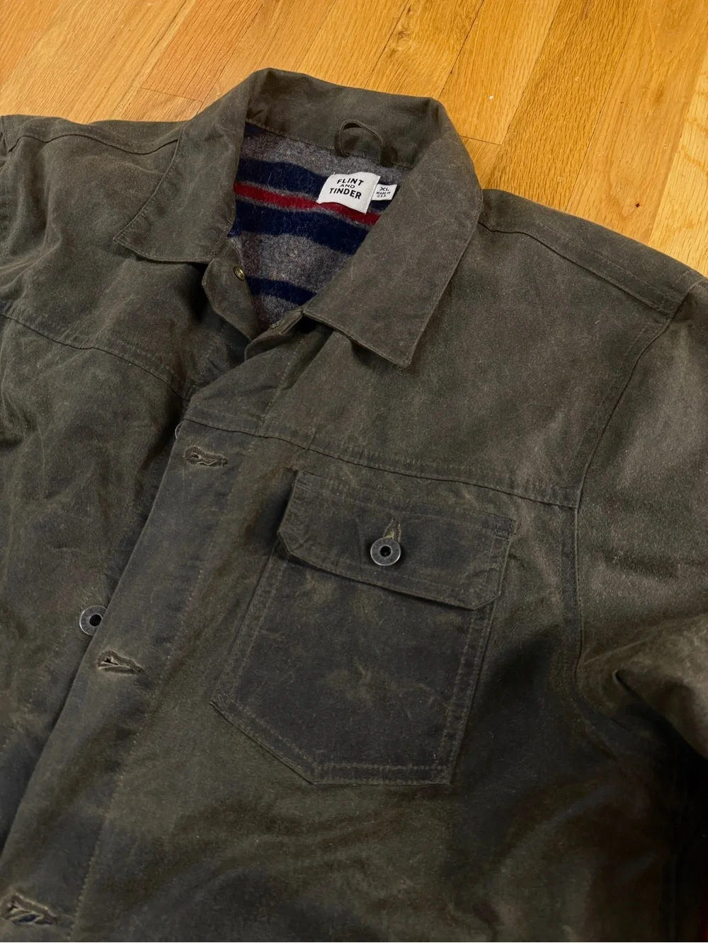 Flint and Tinder Men's Waxed Wool Lined Trucker Jacket - Picture 2 of 8